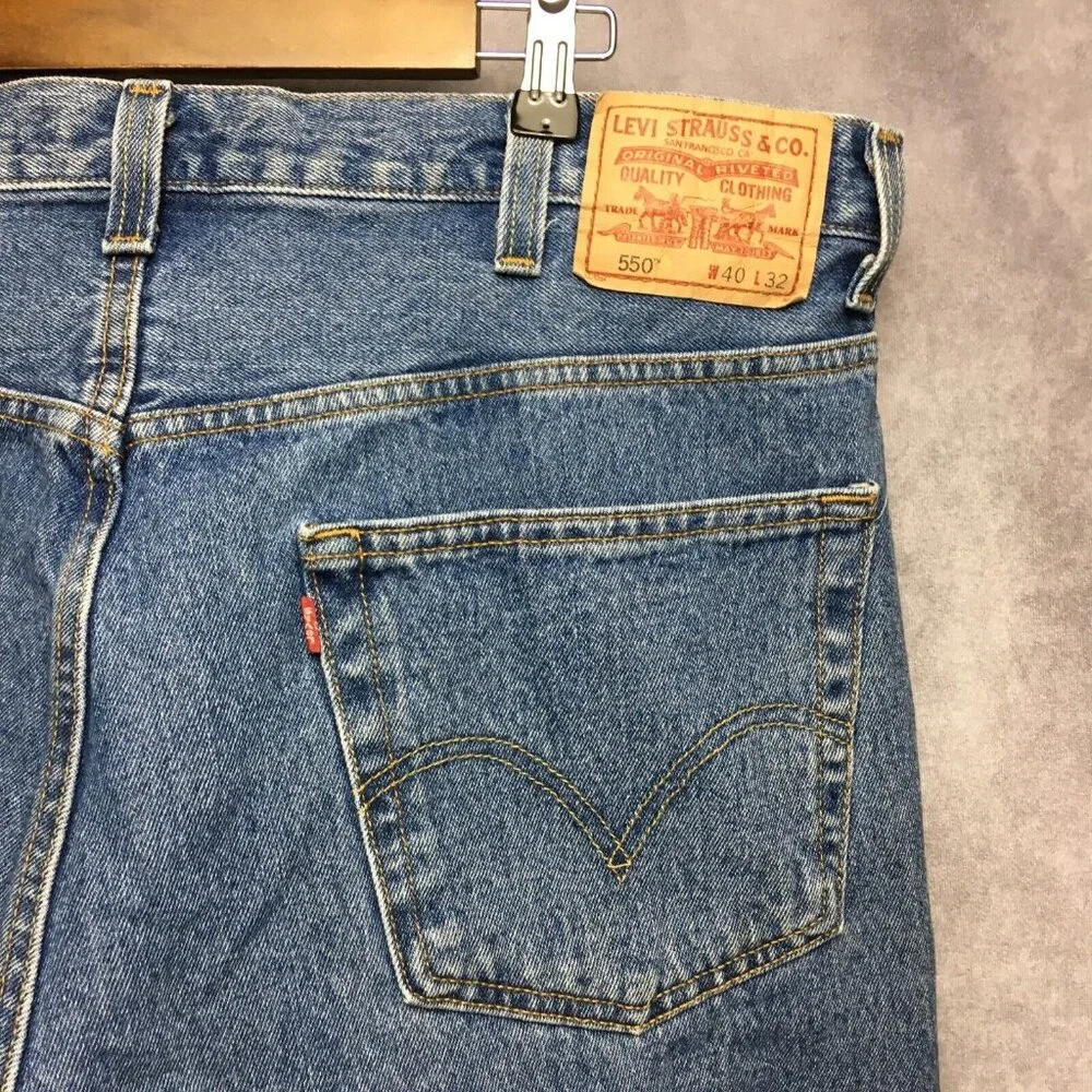 Levis Mens 550 Relaxed Fit Blue Jeans size 40x32 Cotton Denim Zipper Fly‎
